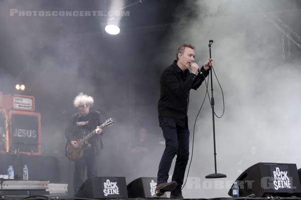 THE JESUS AND MARY CHAIN - 2017-08-25 - SAINT CLOUD - Domaine National - Scene de la Cascade - 